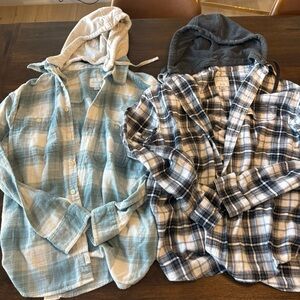 American Eagle Outfitters Plaid Shirts with Hood